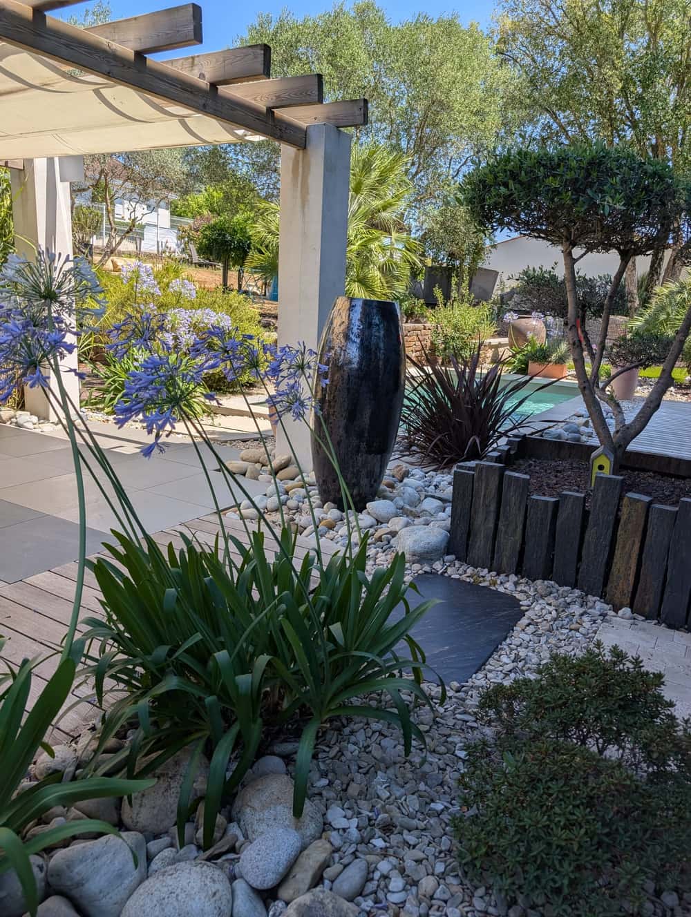 Comment profiter de son jardin en été malgré la canicule ?